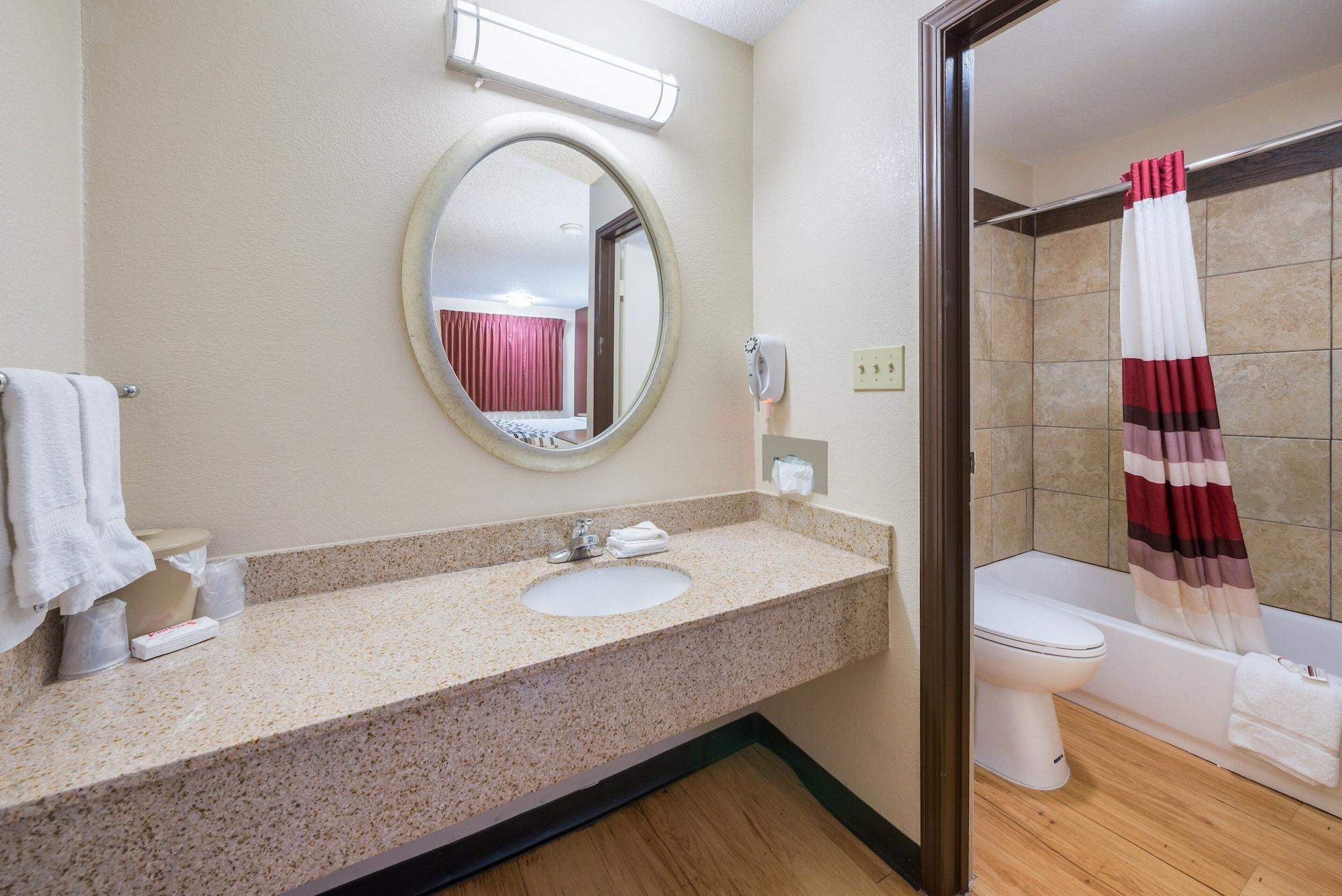 Red Roof Inn Columbus - Гров Сити Экстерьер фото
